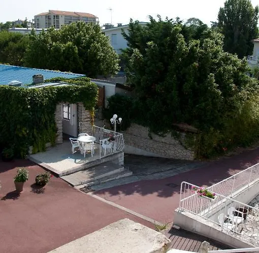 Le Pavillon Bleu Restaurant Hotel Royan