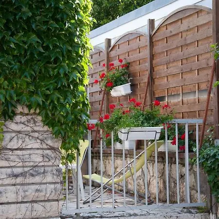 Le Pavillon Bleu Restaurant Szálloda