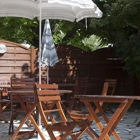 ホテル Le Pavillon Bleu Restaurant ロワイヤン