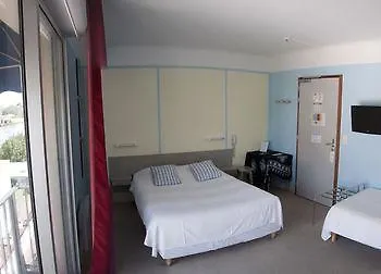 Le Pavillon Bleu Restaurant