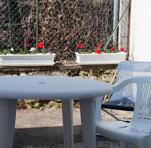 Le Pavillon Bleu Restaurant ホテル 2*