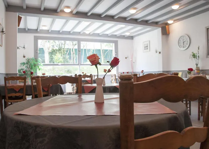 Le Pavillon Bleu Restaurant فندق 2*