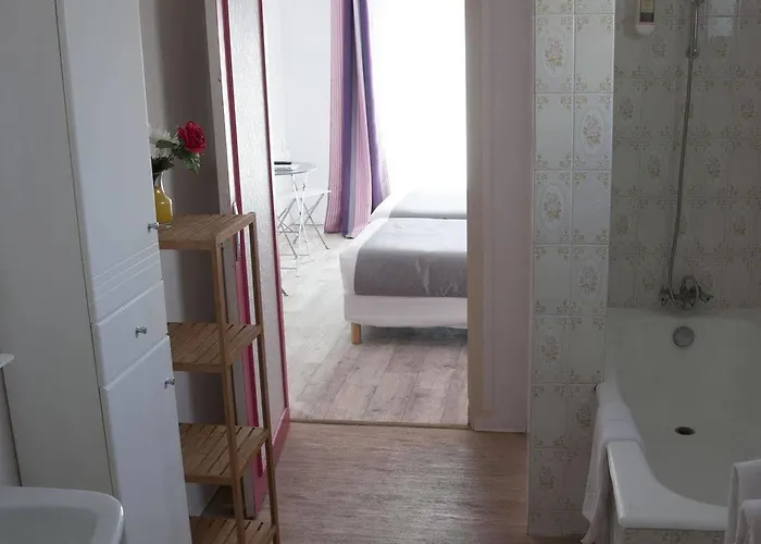 فندق Le Pavillon Bleu Restaurant رويا